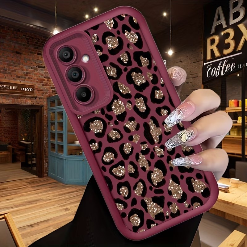 غطاء هاتف من السيليكون الناعم  - مراجعة Samsung Galaxy S24 وسعره